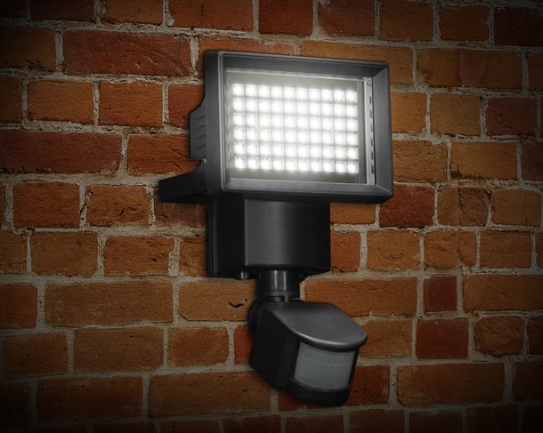 Sensorstyret solcelle spot 750 lumen 