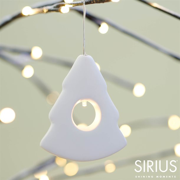 Sirius Oline juletræ i mat keramik med LED-lys 